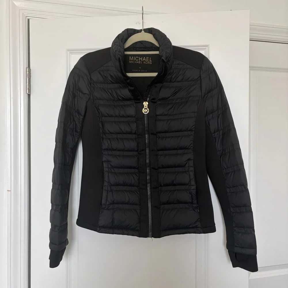Michael Kors Black Quilted Packable Puffer Jacket with Gold Logo - Picture 1 of 5